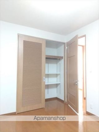 和歌山県和歌山市伝法橋南ノ丁[2LDK/61.98m2]の収納