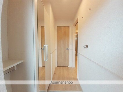 ヴェール　フォレ[1LDK/50.42m2]の玄関