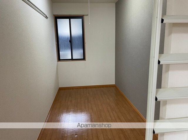 シャンポール岩田 A棟の内装写真