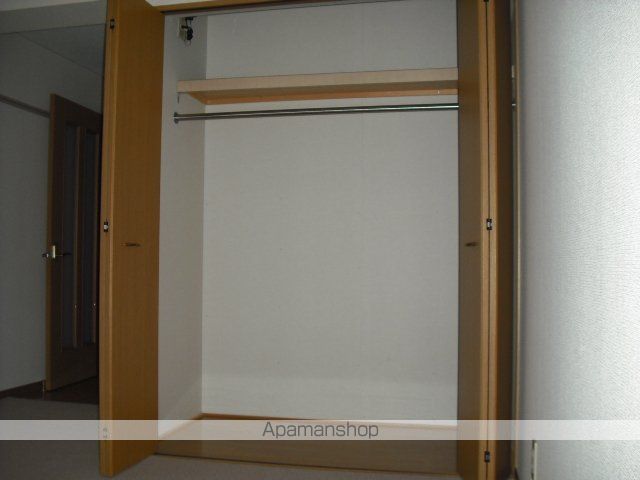 ヒルサイド露越の内装写真