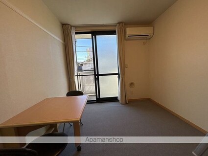 レオパレスソレイユ　Ｋ[1K/19.87m2]のリビング・居間1