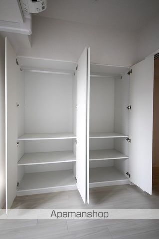 CONFORIA北堀江1丁目の内装写真