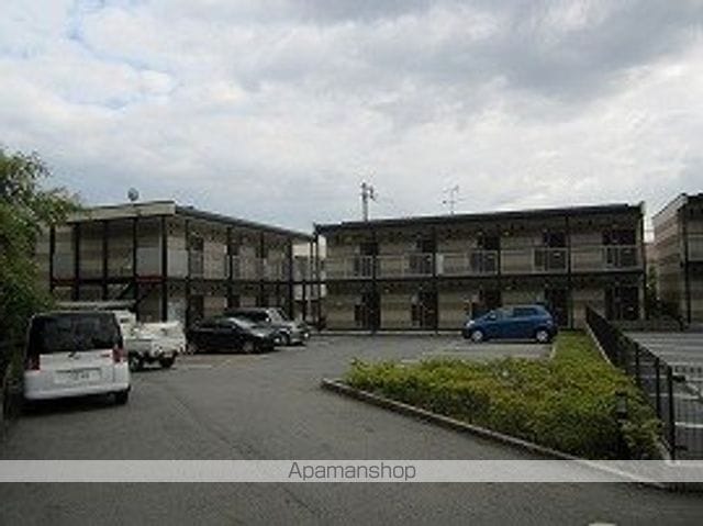 レオパレスフラワー三木IIの玄関写真