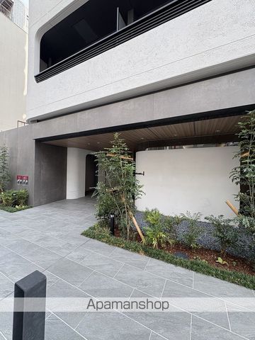 C0MF0RIA LIV北浜淡路町の玄関写真