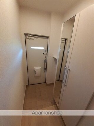 ルナクレシェンテ　Ⅱ[2LDK/62.09m2]の玄関