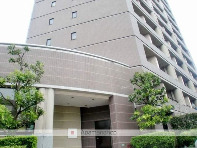 ドゥーエ学芸大学の玄関写真