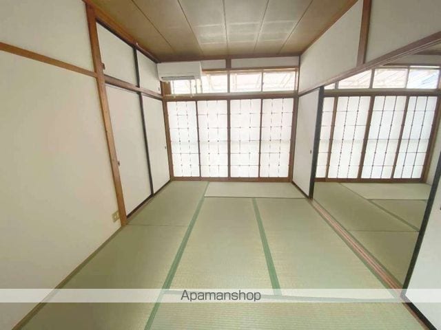 ＪＲ常磐線 植田駅 バス乗車時間：14分 最寄りバス停で下車 徒歩7分 1階建 築42年の内装写真