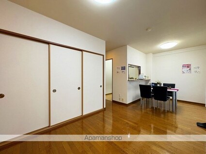 ロイヤル・シャトー一番館[3LDK/66m2]の内装