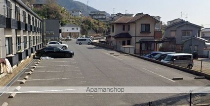 レオパレスコーラル可部東[1K/28.02m2]の駐車場3