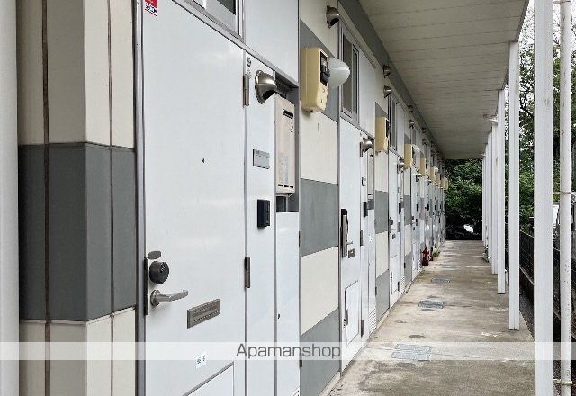 レオパレスKURATAの玄関写真
