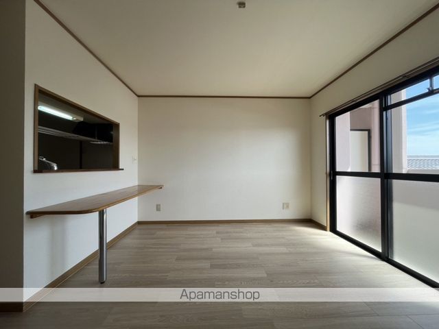 アーバン西岡崎の内装写真