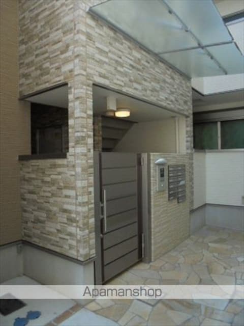 和歌山県和歌山市黒田[1LDK/38.2m2]のエントランス