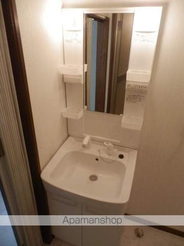 ハイブリッジIの内装写真