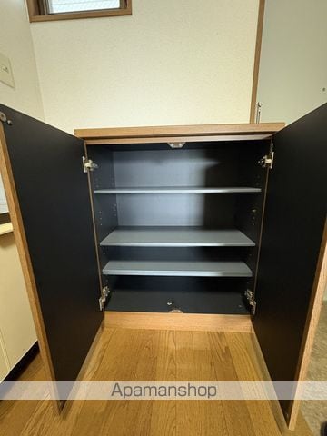 パインパレス根塚の内装写真