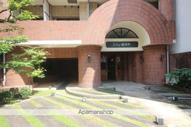 J’ CITY紙屋町の玄関写真