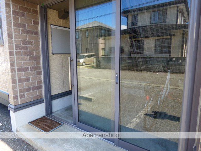 グリーンパーク泉 Cの玄関写真