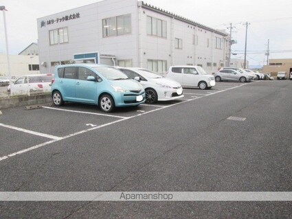 レオパレスみずき[1K/23.18m2]の駐車場