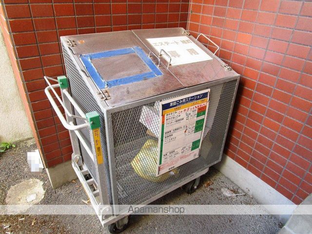 エステート旭町の外観写真