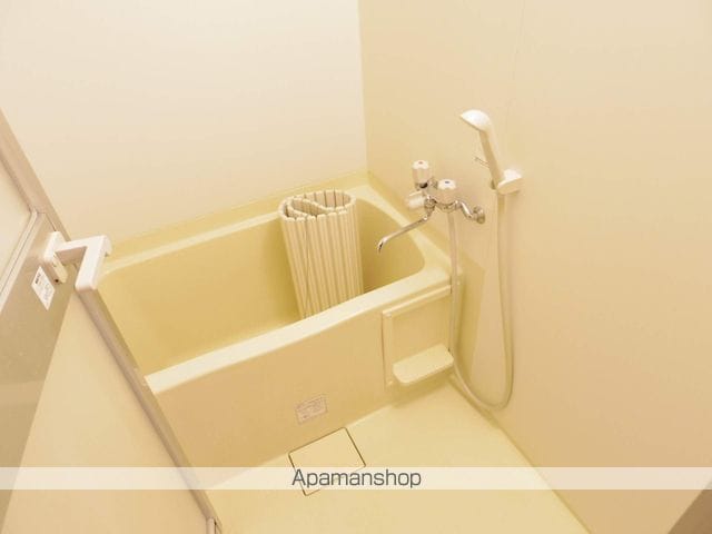 ベルシャイン竹原Cの内装写真