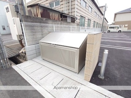 グランシャリオⅡ[2LDK/50.38m2]の共用部3