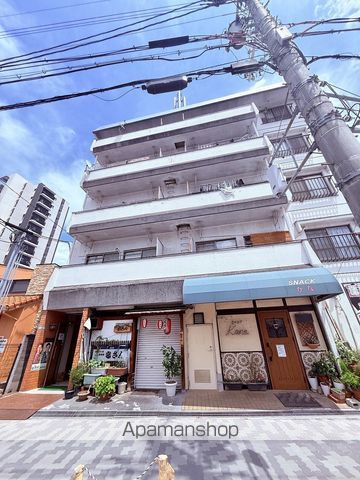 岡田マンションの外観写真