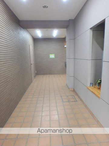 レスターテ港北の玄関写真