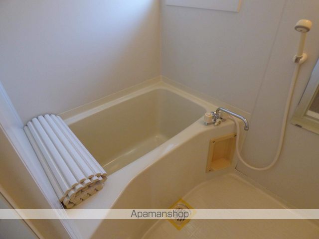 ロイヤルハイツ穐山の内装写真