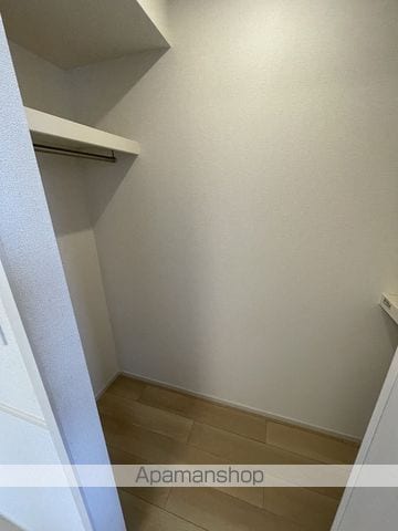 イースト オレヌの内装写真