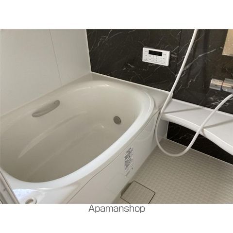 リーブルファイン八丁目1号棟の内装写真