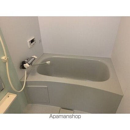 愛知県春日井市西本町２丁目[2LDK/61.56m2]のバス