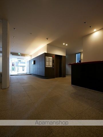 エスリード大阪シティーウエストの玄関写真