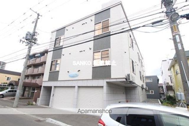 MAHALOの外観写真