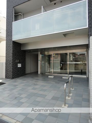 エスカーサ大阪阿倍野パークビューの玄関写真