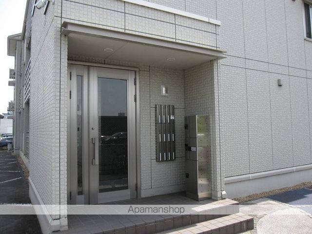 ローゼスポート港町 A棟の玄関写真