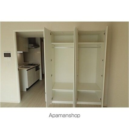 コンフォリア新中野[1K/25.11m2]の収納