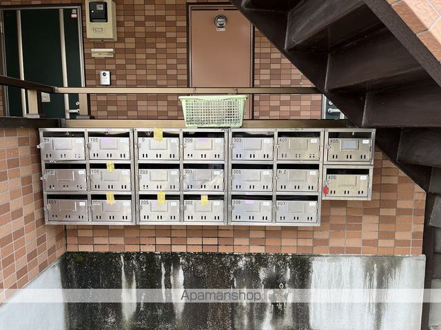 ウェルネスIIIの玄関写真