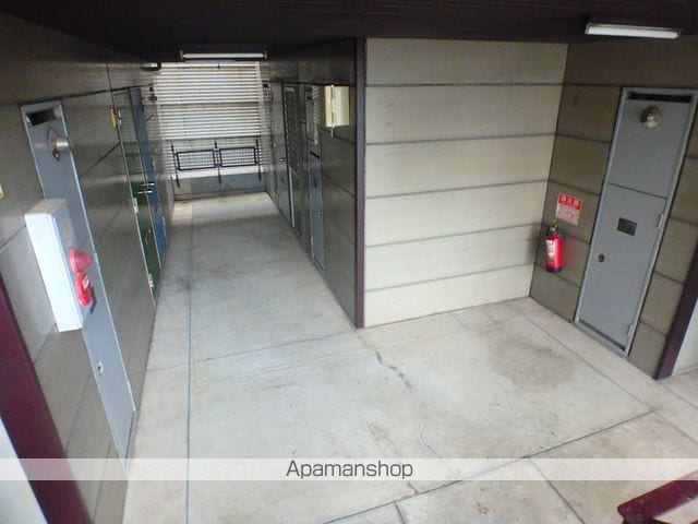 高木マンションの玄関写真