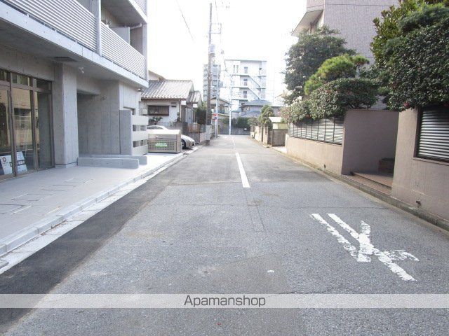 16TH ワンシックスの周辺写真