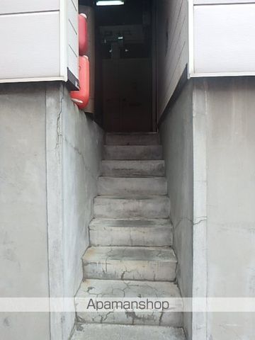 ルセアン本郷の玄関写真