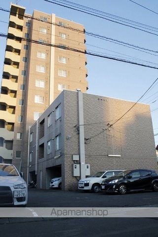 コスモ本町の外観写真