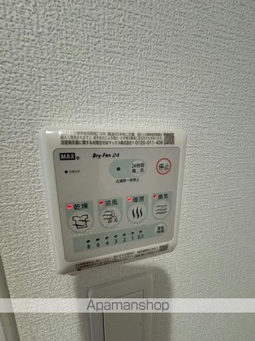 セレニテ江坂グランデの内装写真
