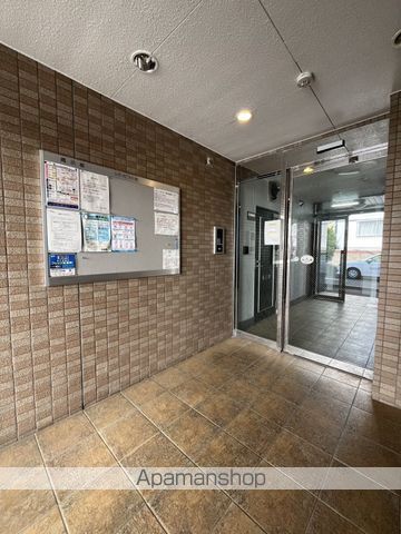 シティビラ小池の玄関写真