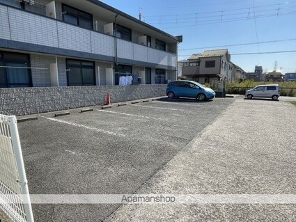 ハイツファニー[1K/23.18m2]の駐車場