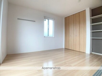 Ｅｓｐｏｉｒ[2LDK/58.37m2]のリビング・居間2