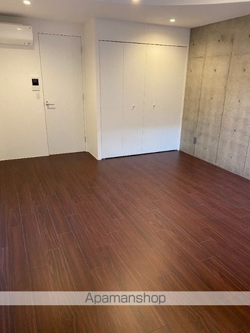 LEGALAND祐天寺の内装写真