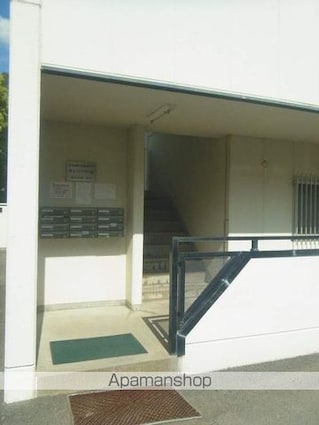 和歌山県和歌山市梶取[3DK/58.3m2]のエントランス