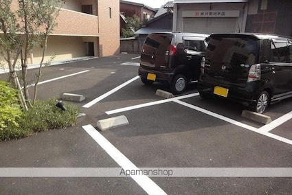 ベージョ・フロール[1LDK/40m2]の駐車場