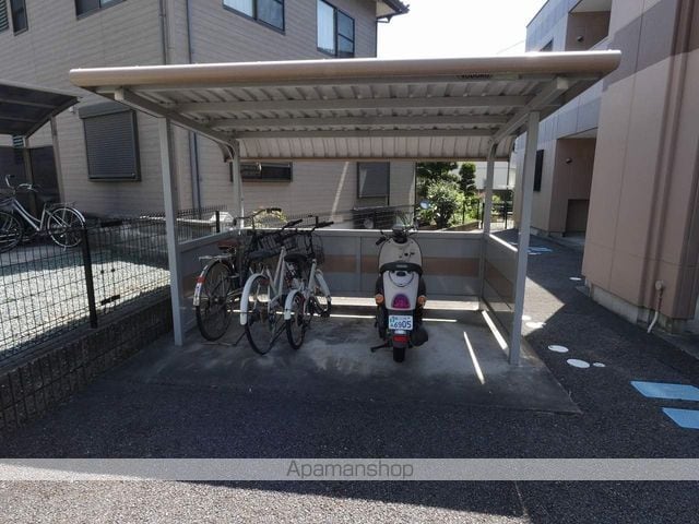 モンシェリーの外観写真