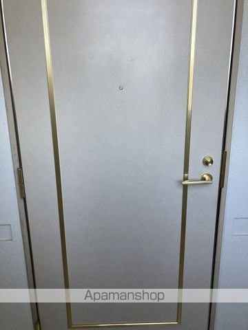 ハイム上所の玄関写真