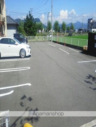 ホープ　プレイス[1K/36.28m2]の駐車場